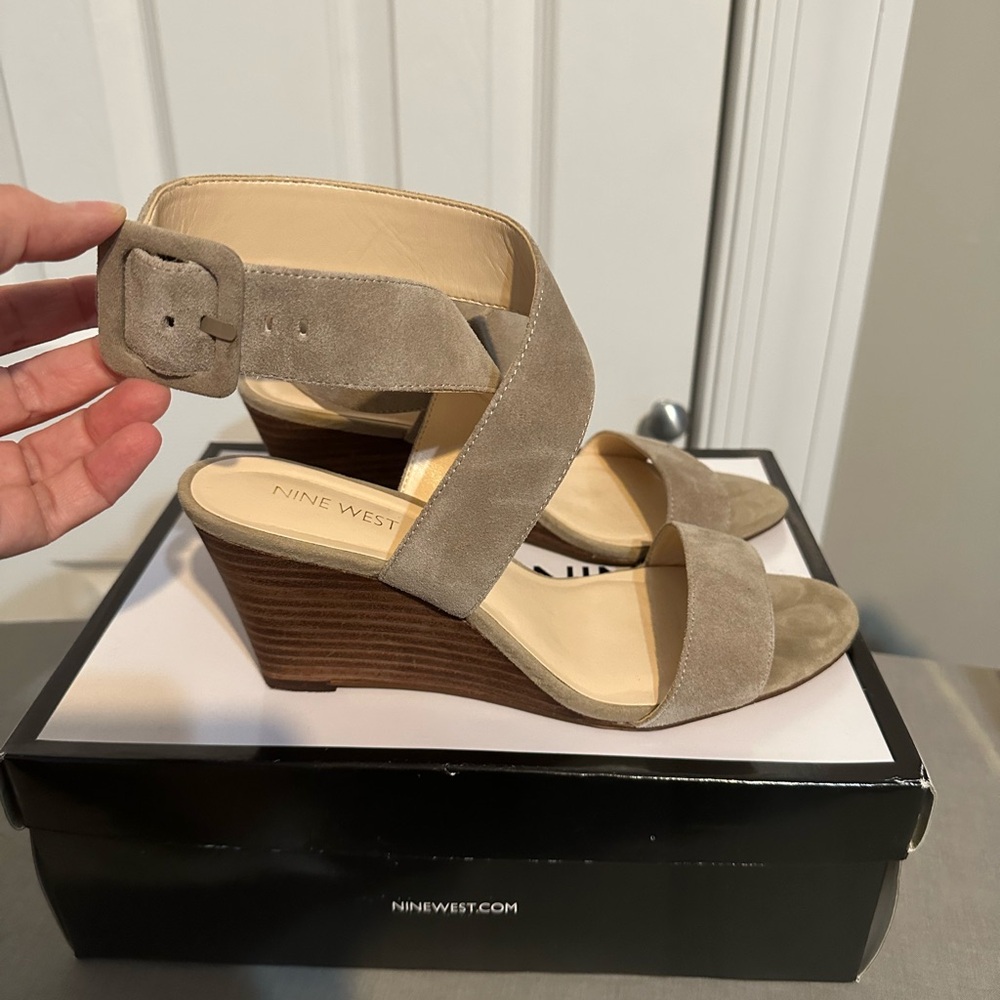 Nine West Jemo Taupe Suede Wedge Sandals